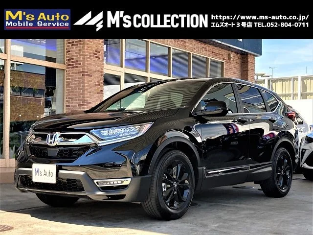 HONDA CR-Vブラックエディション 黒 フロント斜め前方からの外観、黒いホイールとメッキライトグリルが見える様子