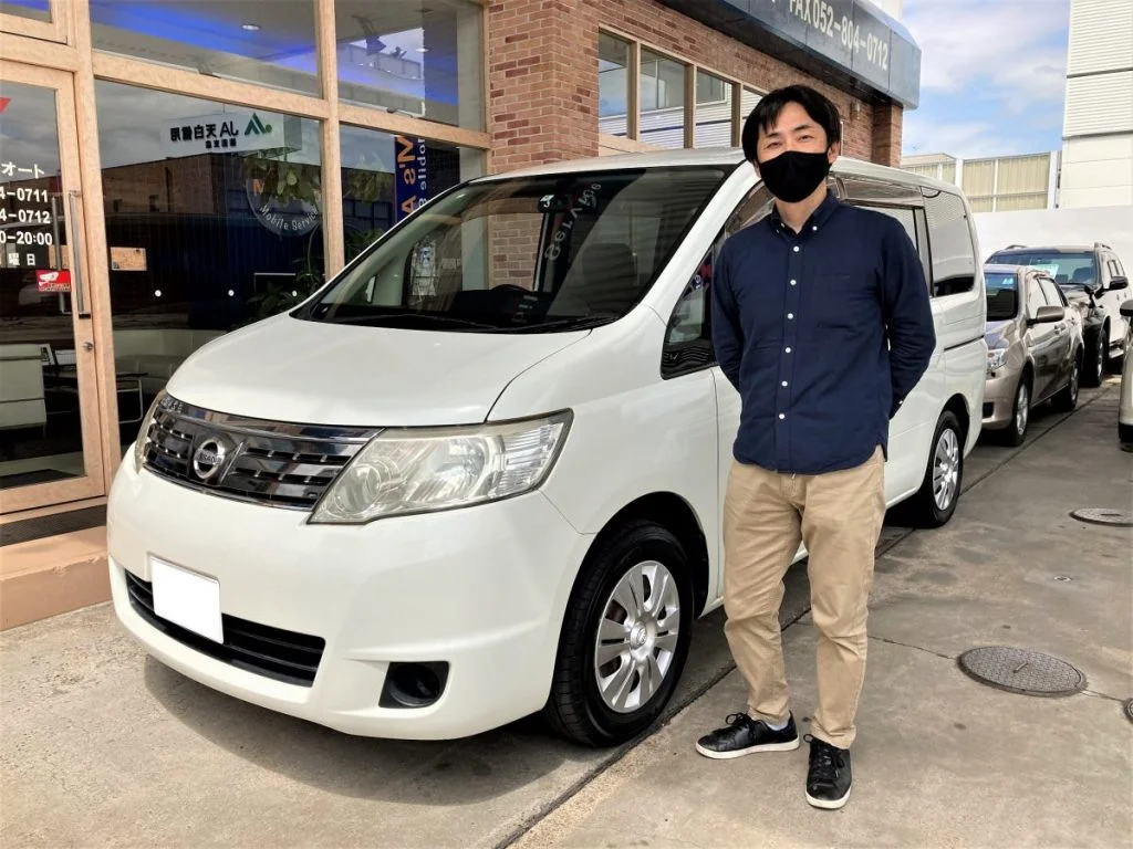 日産 セレナ 実車写真1