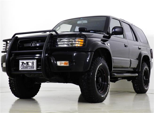 185系ハイラックスサーフ Military Edition ブラック フロント斜め正面 グリルガード装着