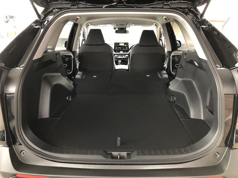 RAV4ハイブリッドX★入庫しました！^^ エムズオート