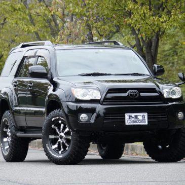 四駆らしさ全開のカスタムSUV”HILUX SURF 215″