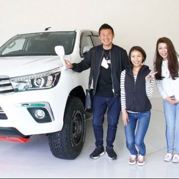カスタムHILUXが出陣♪