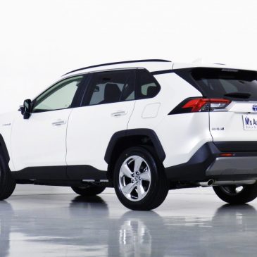4WDハイブリッドSUV！トヨタRAV4ハイブリッドG！！(＾0＾)/
