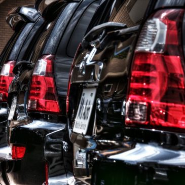 ハイラックスサーフと言えば4WDのブラックボディがお勧め！