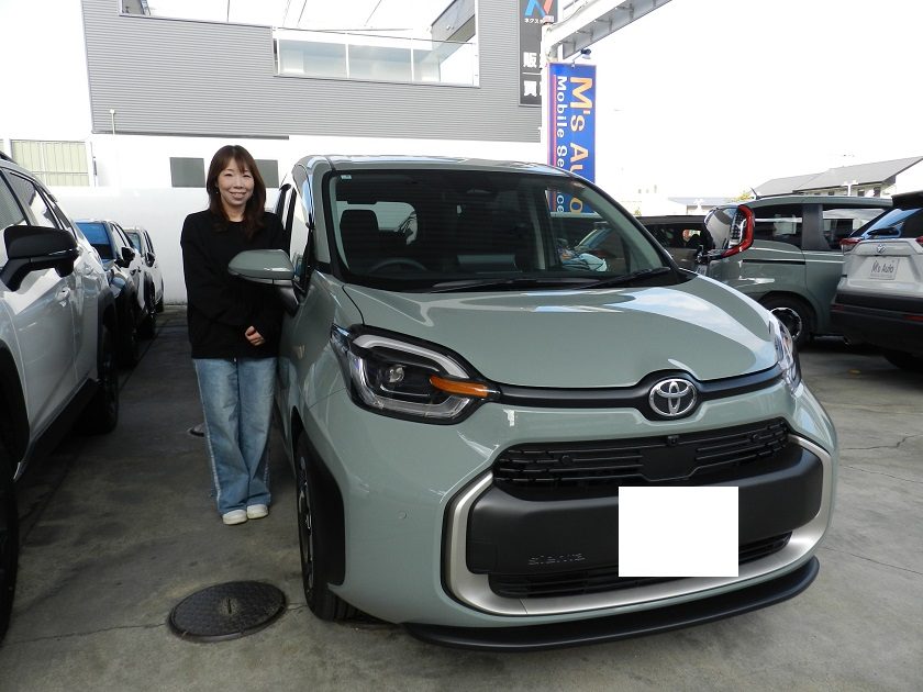 シエンタ Zグレード カーキカラーご納車しました😊