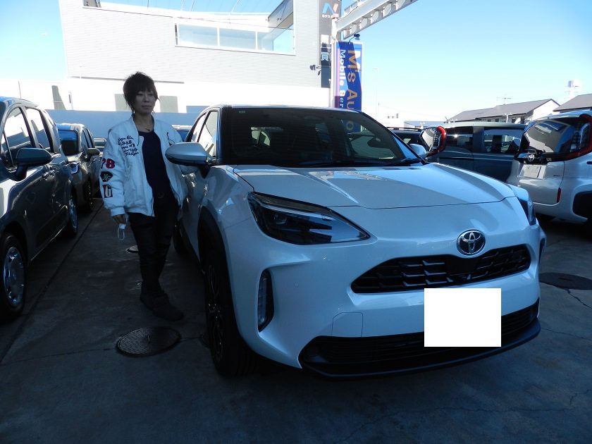 ヤリスクロス ハイブリッドZグレード パールカラーご納車ブログ♡