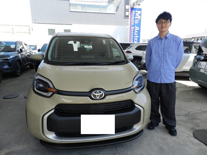 シエンタ新古車 ハイブリッド Zグレード ベージュカラーご納車しました(`・ω・´)b