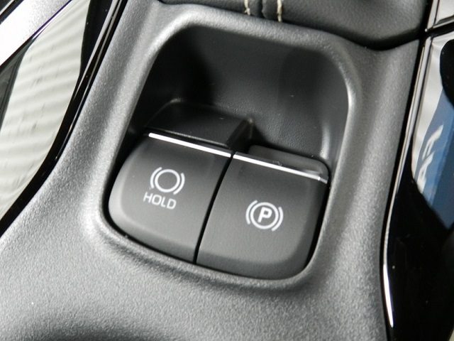 トヨタ カローラツーリング 電動パーキングブレーキのスイッチ