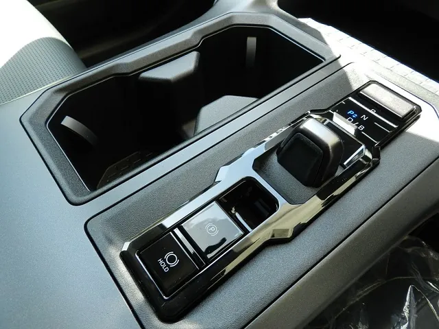 トヨタRAV4 2026年式 運転席の操作系（エレクトロシフトマチック）