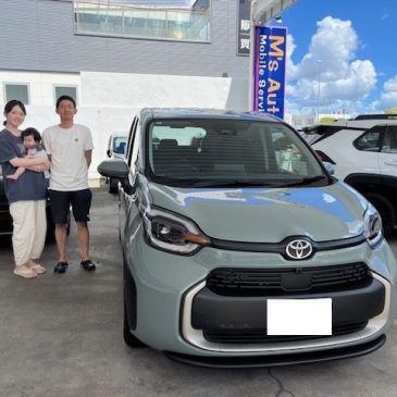 シエンタ アーバンカーキ 上グレードのＺグレード ご納車しました😚