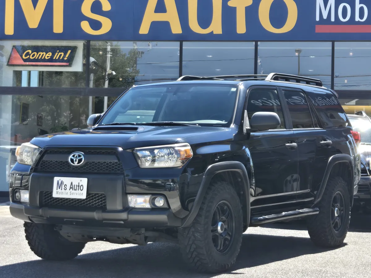 USトヨタ 4RUNNER 2012年式 フロントエクステリア斜め前 ブラック