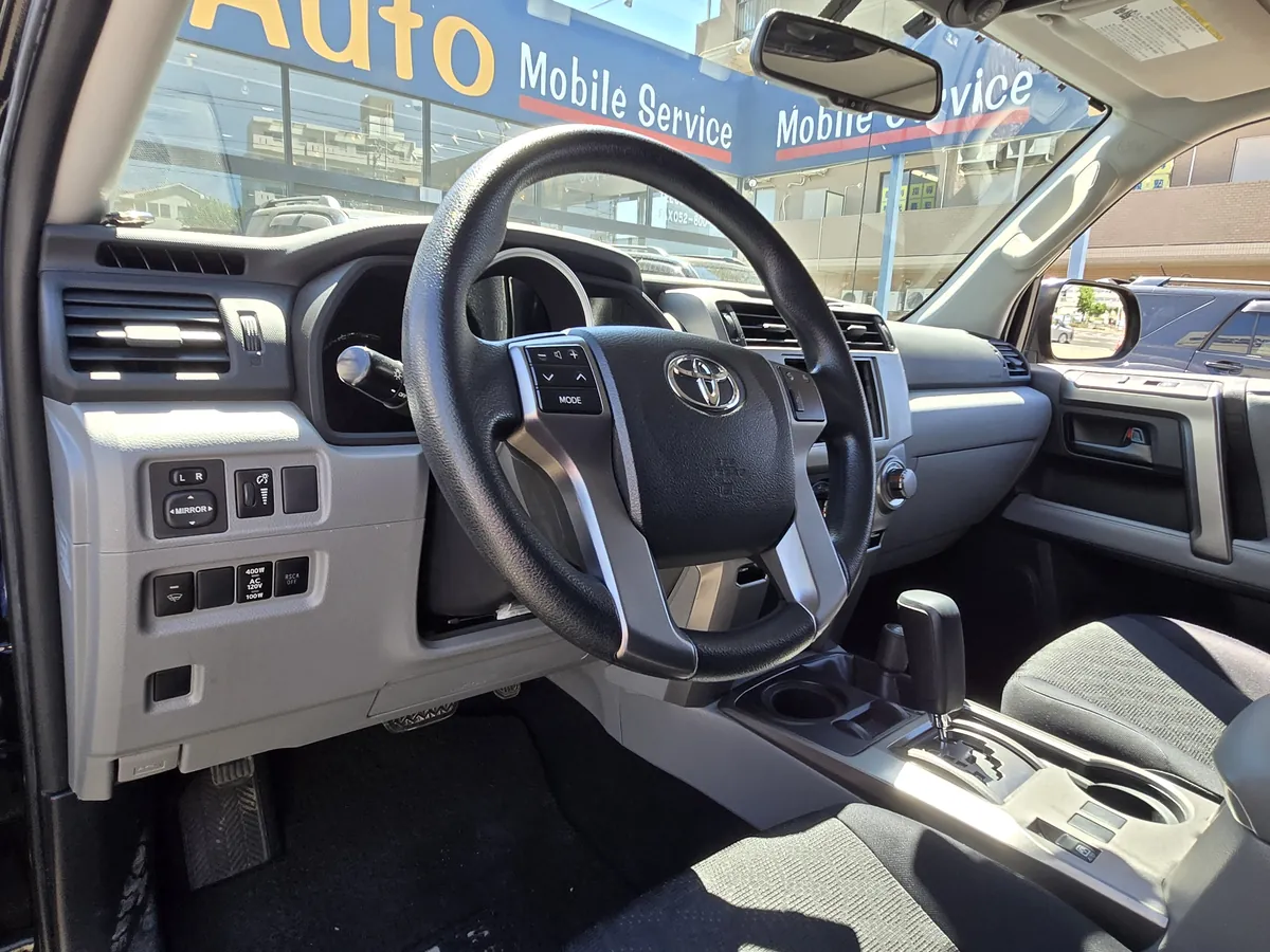 USトヨタ 4RUNNER 2012年式 インテリアパネル全体