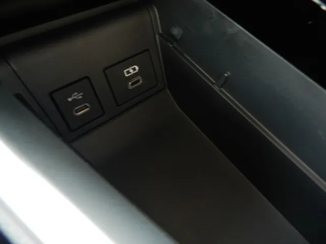 ノア 2026年式 運転席まわりのUSB Type-Cポート