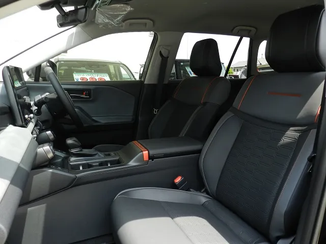 新型RAV4 2026年式 前列シート