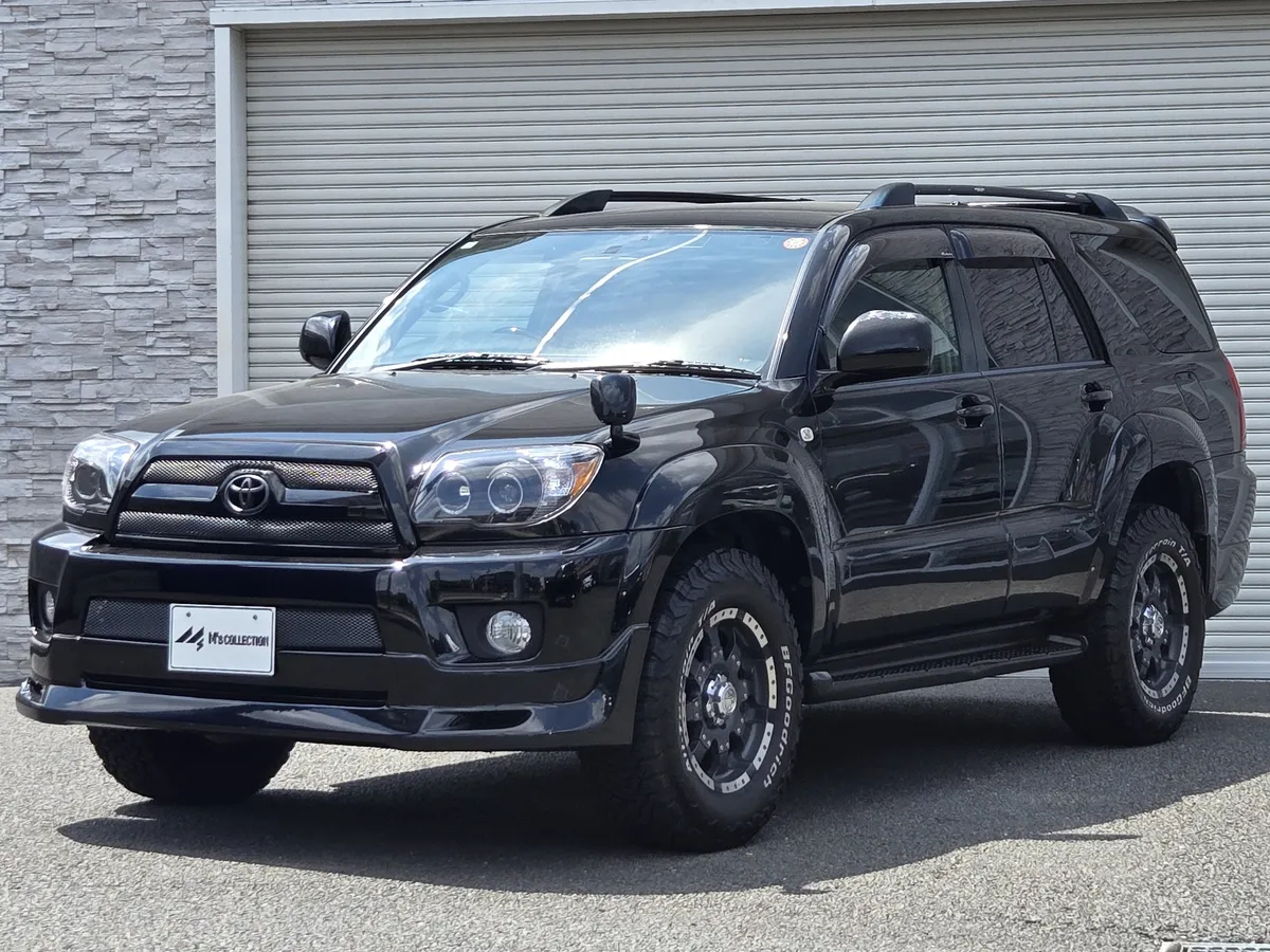 トヨタ ハイラックスサーフ 平成20年式 SSR-X Limited 4WD カスタム ブラック フロントエクステリア斜め前