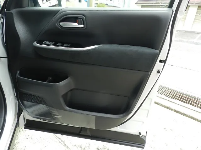 ヴォクシー 2026年式 運転席ドアの全体