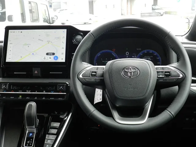 ヴォクシー 2026年式 運転席まわりと12.3インチメーター