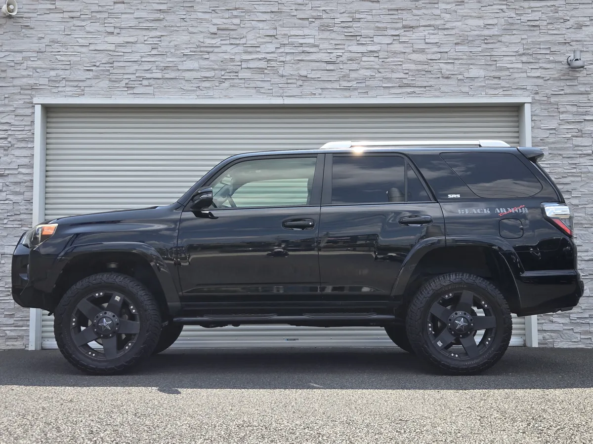 USトヨタ 4RUNNER 2014年式 ブラック サイドエクステリア