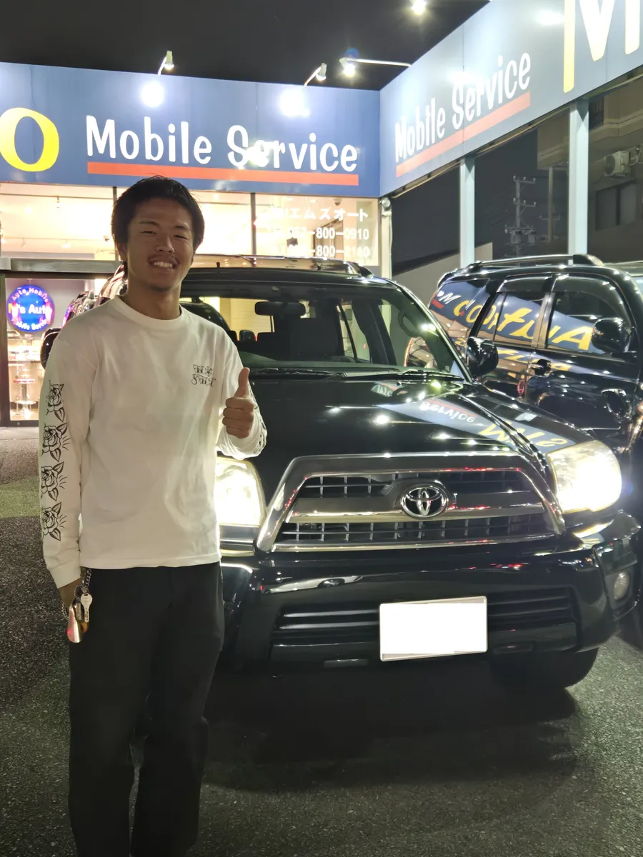 ハイラックスサーフをご納車したK様と愛車
