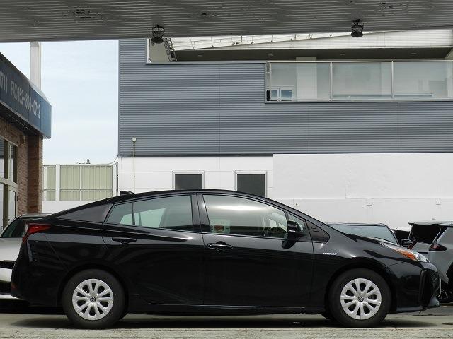 トヨタ プリウス 1.8S 2019年式 写真5