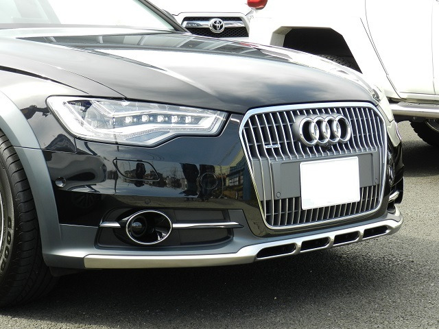 エムズオートでご納車したアウディ A6 allroad quattro 2016年式 ブラック 5