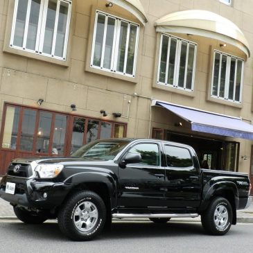 新車並行輸入USトヨタ タコマ入庫！