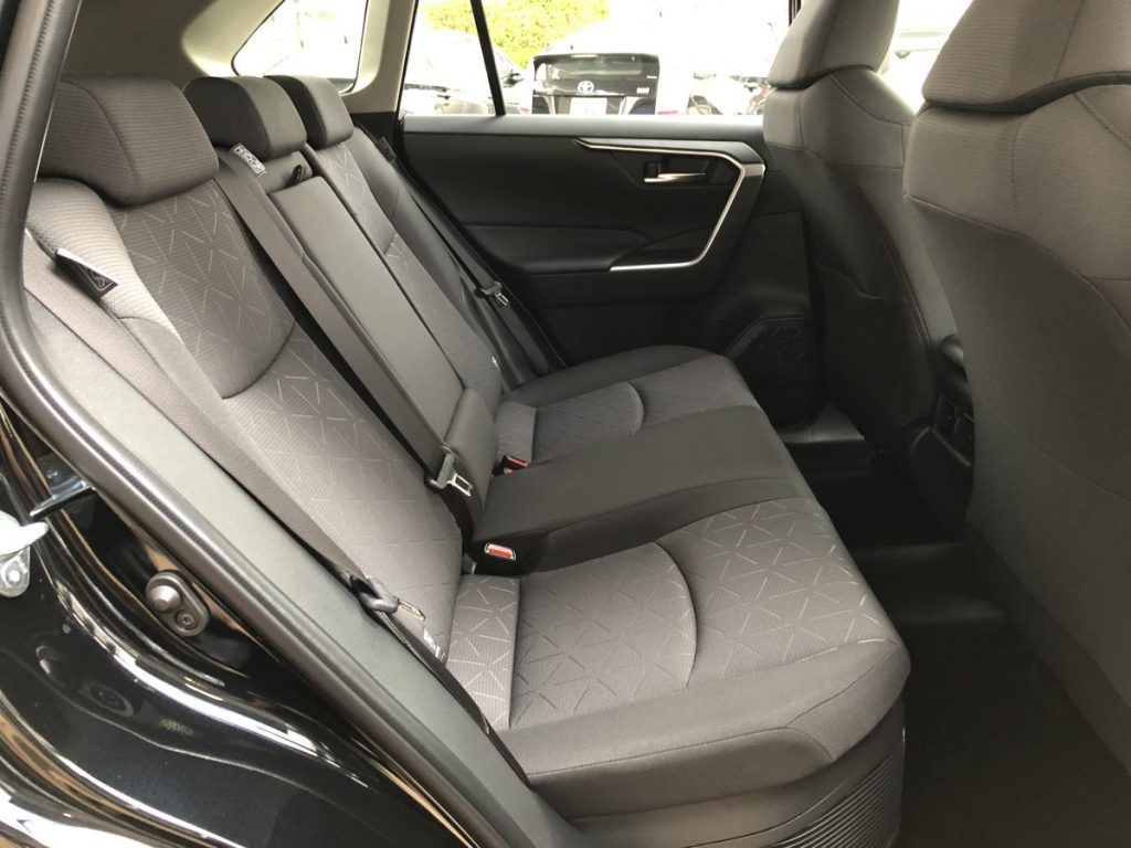 RAV4 実車写真8