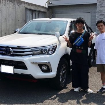 最高の相棒！！HILUXご納車です(*^▽^*)