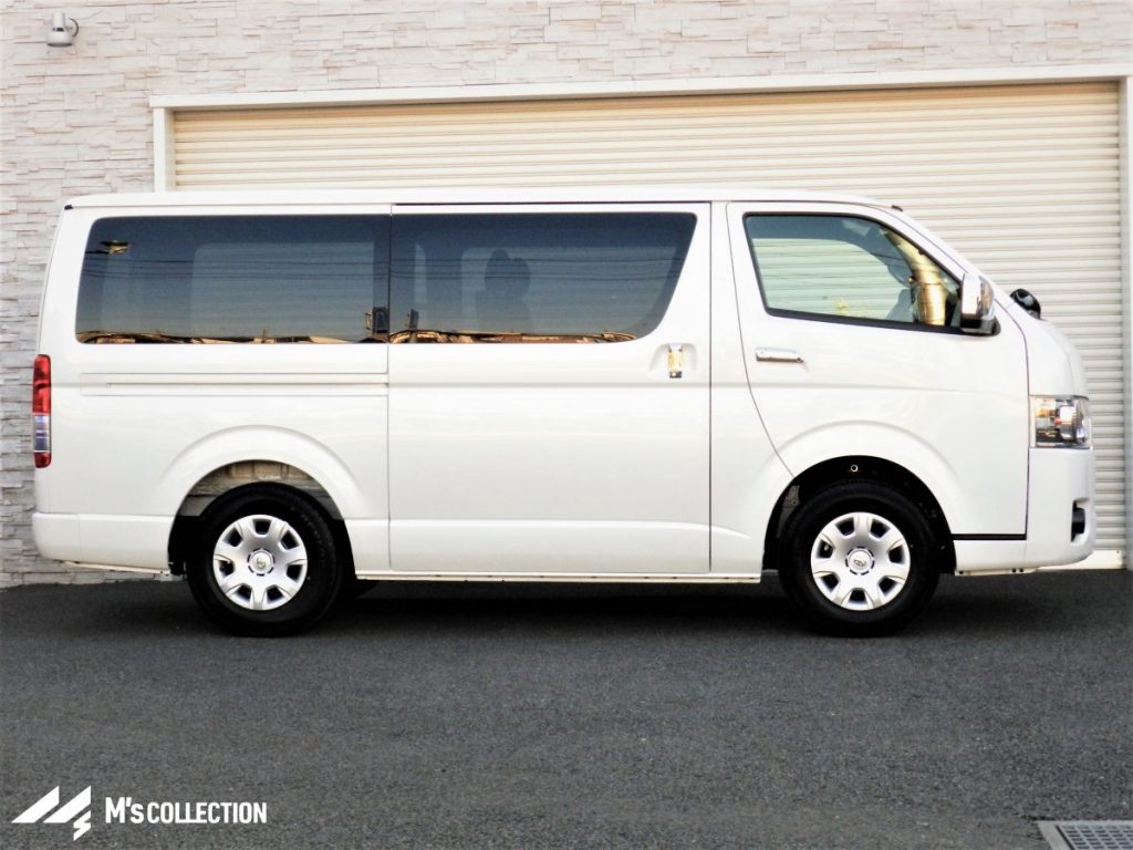 ハイエース 実車写真2