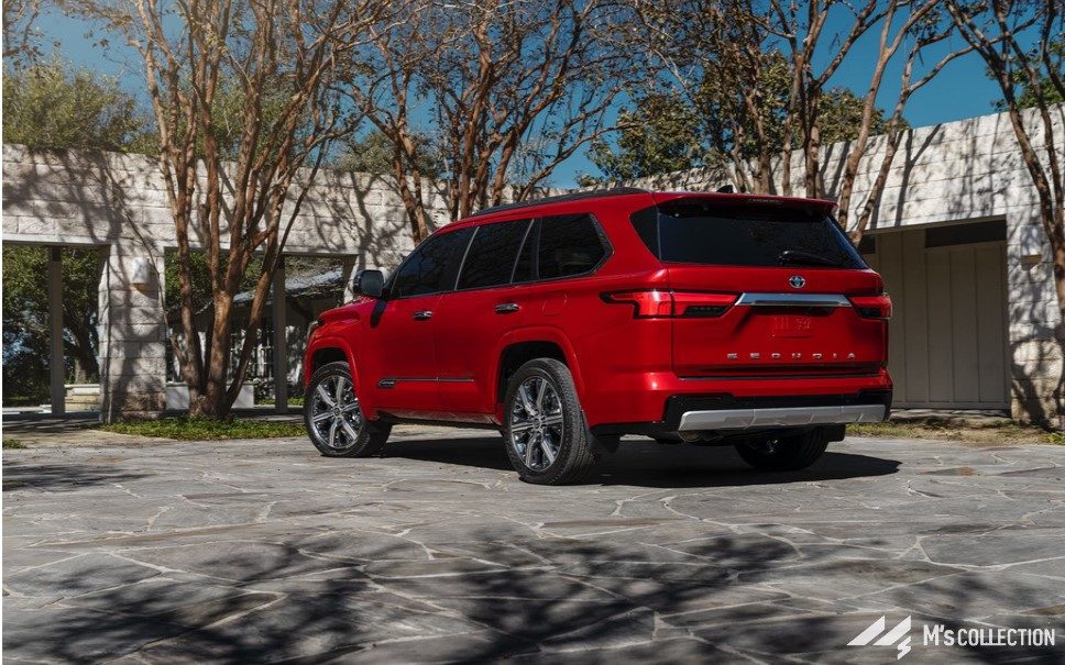 新型TOYOTA SEQUOIA Capstone レッド 斜め後ろからのリア外観