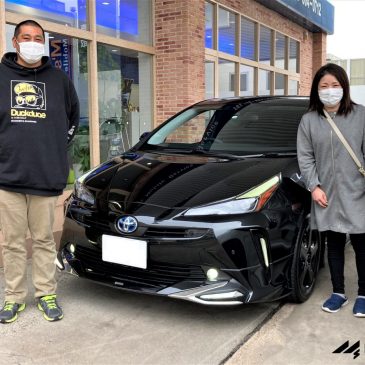プリウス黒 プリウスカスタム ご納車