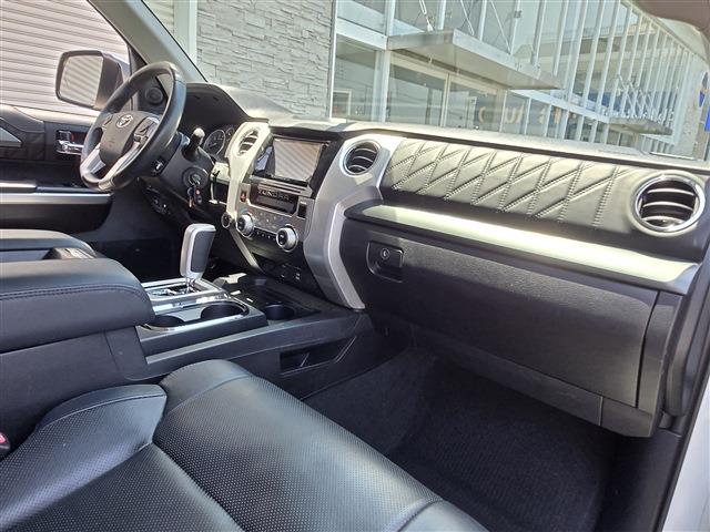 US TOYOTA TUNDRA Crew Max Platinum 4X4 2014年式 写真32
