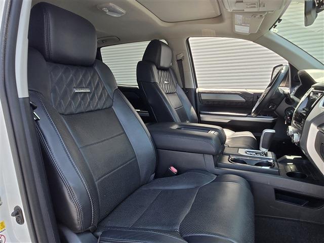 US TOYOTA TUNDRA Crew Max Platinum 4X4 2014年式 写真33