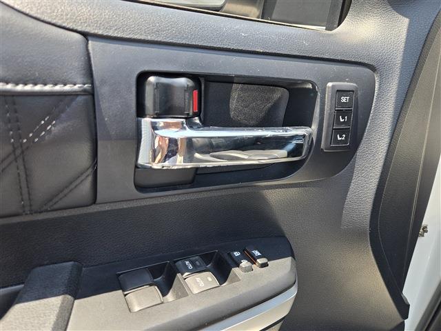 US TOYOTA TUNDRA Crew Max Platinum 4X4 2014年式 写真37