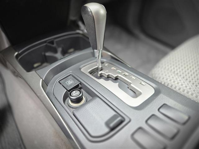 トヨタ ハイラックスサーフ SSR-X LTD 4WD サンルーフ 2009年式 写真21