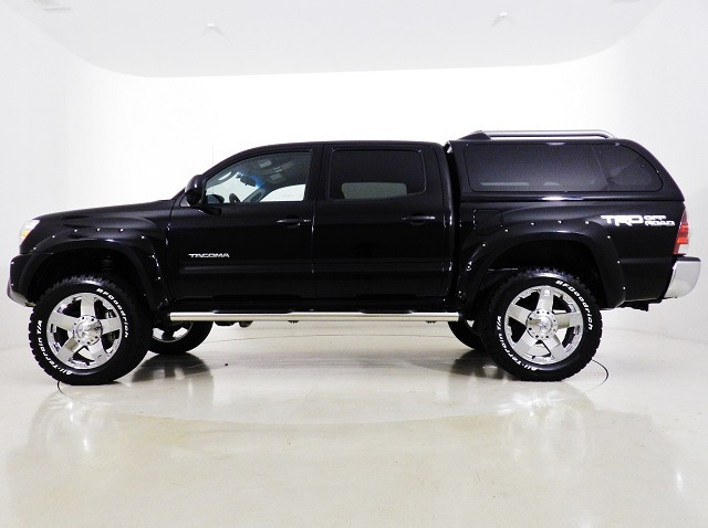 エムズオートがリフトアップしたUS TOYOTA TACOMA 2014年式 3