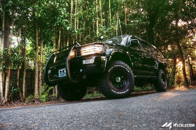 ハイラックスサーフ 実車写真1