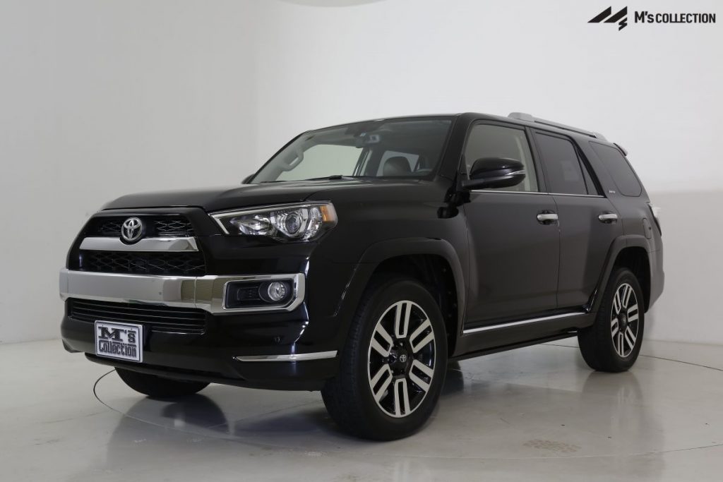 US TOYOTA 4RUNNER LIMITED 4X4 クロームパーツ装備のフロント斜め外観