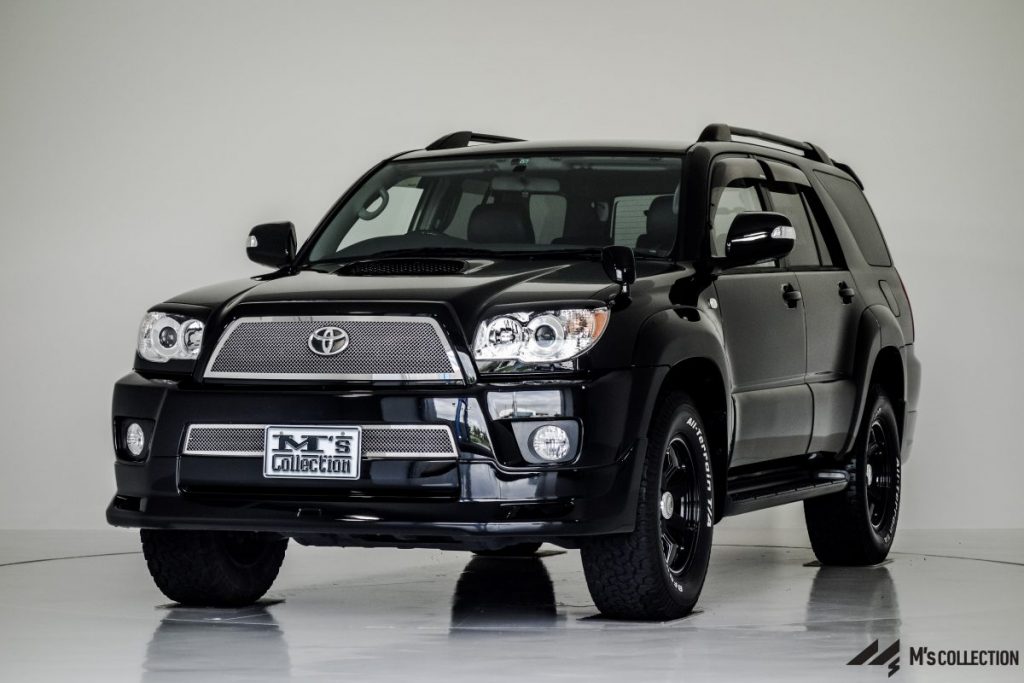 M’s Collection BLACK KNIGHT LA STYLE ブラックのハイラックスサーフ フロント外観