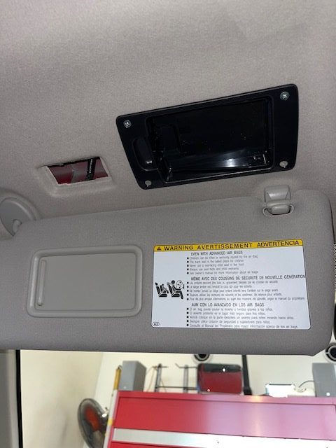 4RUNNER マツダ純正ETCベースをサンバイザー内部に埋め込んだ取付後の様子