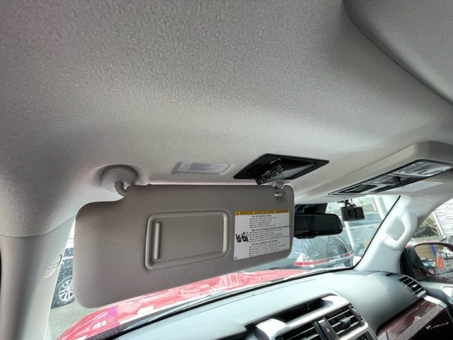 4RUNNER ETCレバーを操作してチルトさせカードの出し入れ口を見せた状態