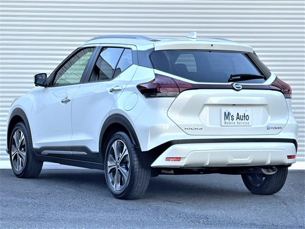 日産キックス Xスタイルエディション LEDリアコンビランプを備えたリア左方外観